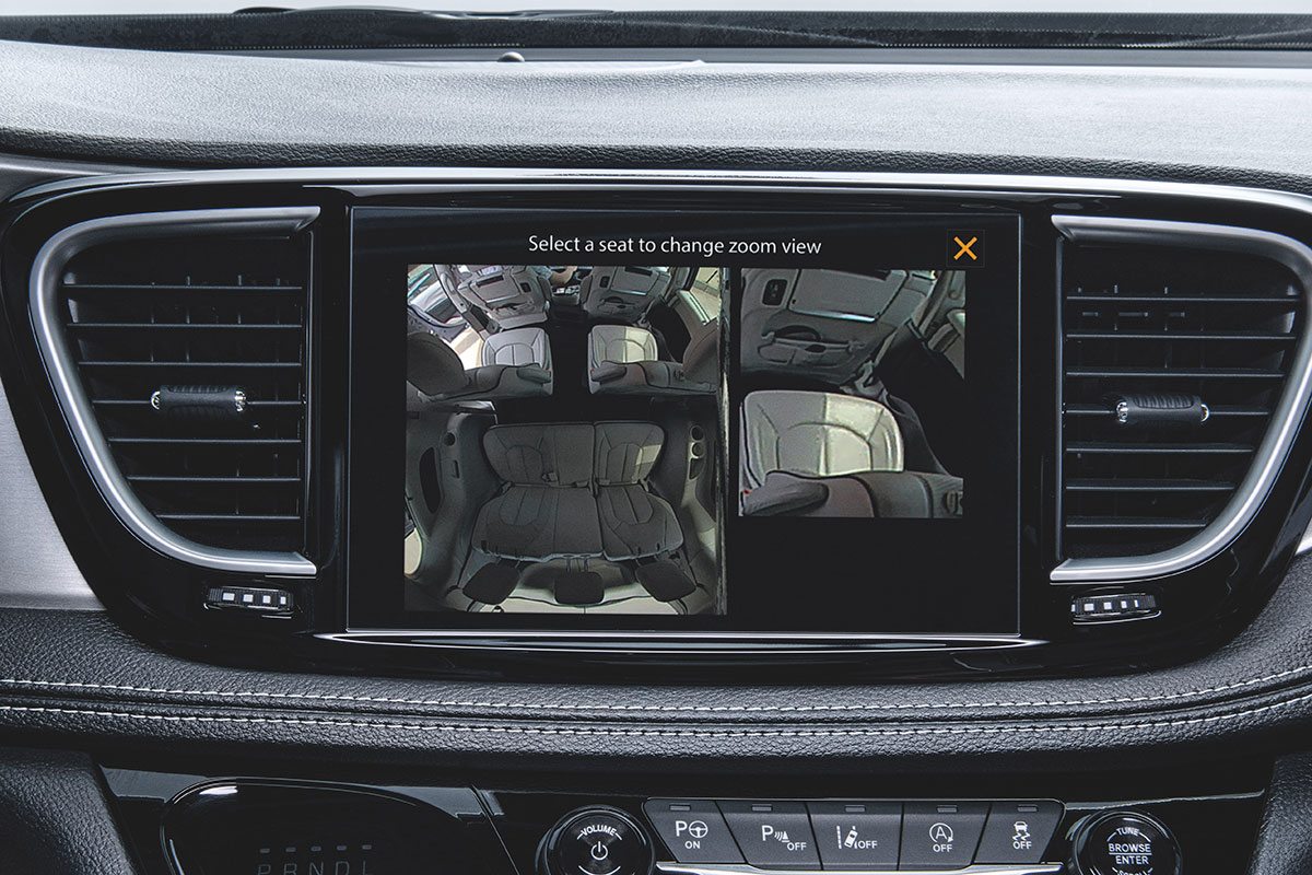 2023 Chrysler Pacifica Southbank Dodge in Ottawa, ON