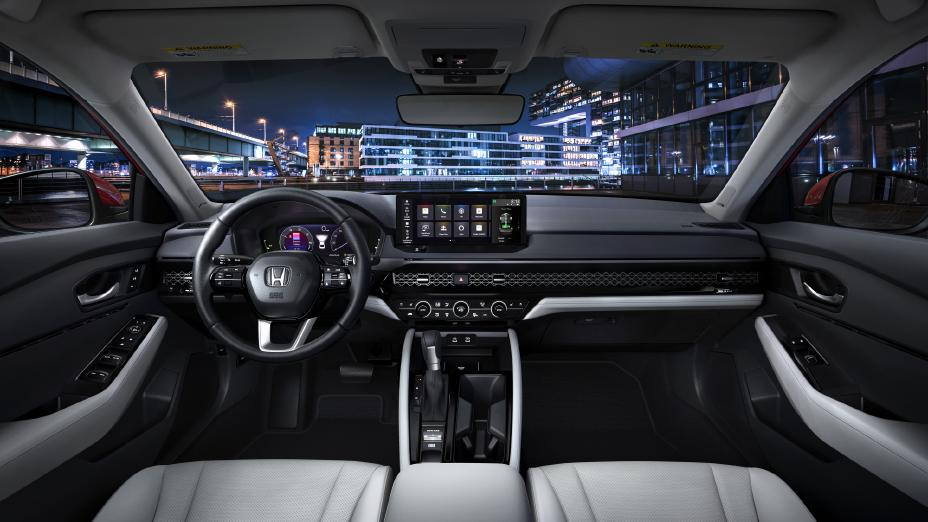 2023 Accord Center Stack