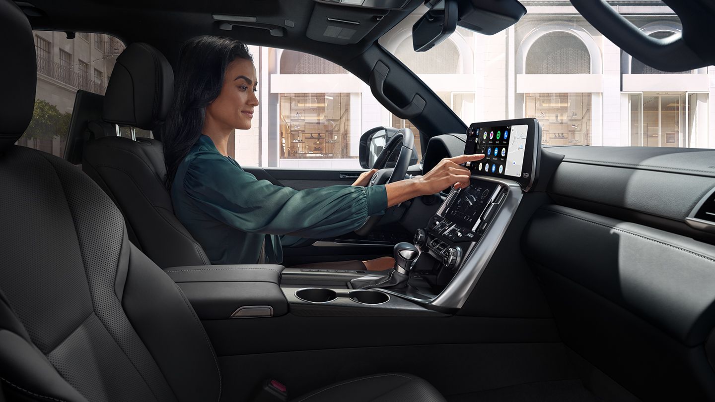 2023 Lexus LX 600 Center Console