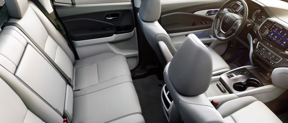 2023 Honda Ridgeline Interior