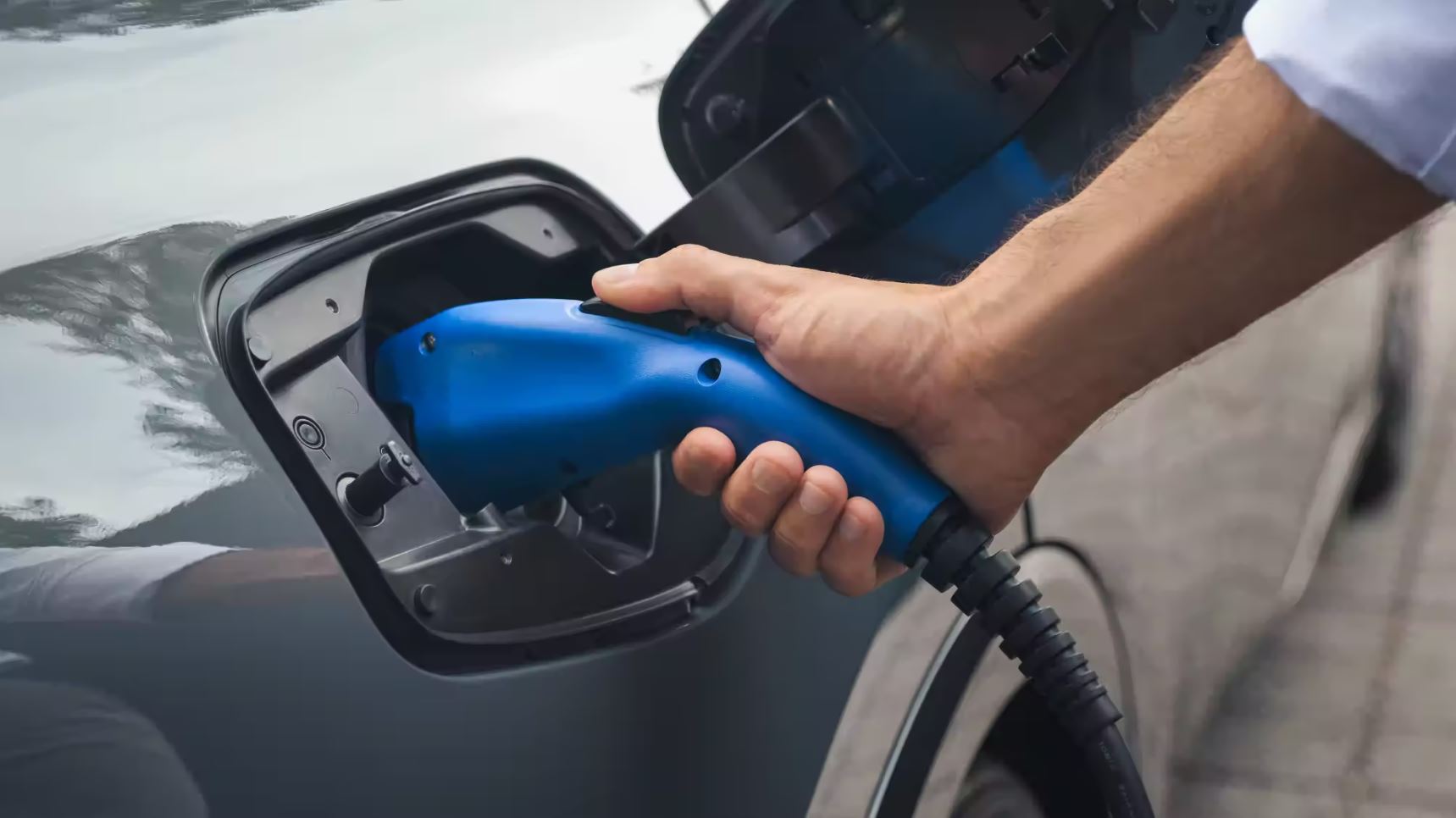 2023 Toyota Prius Prime Charging