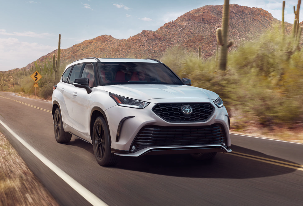 2023 Toyota Highlander for Sale near South Richmond Hill, NY