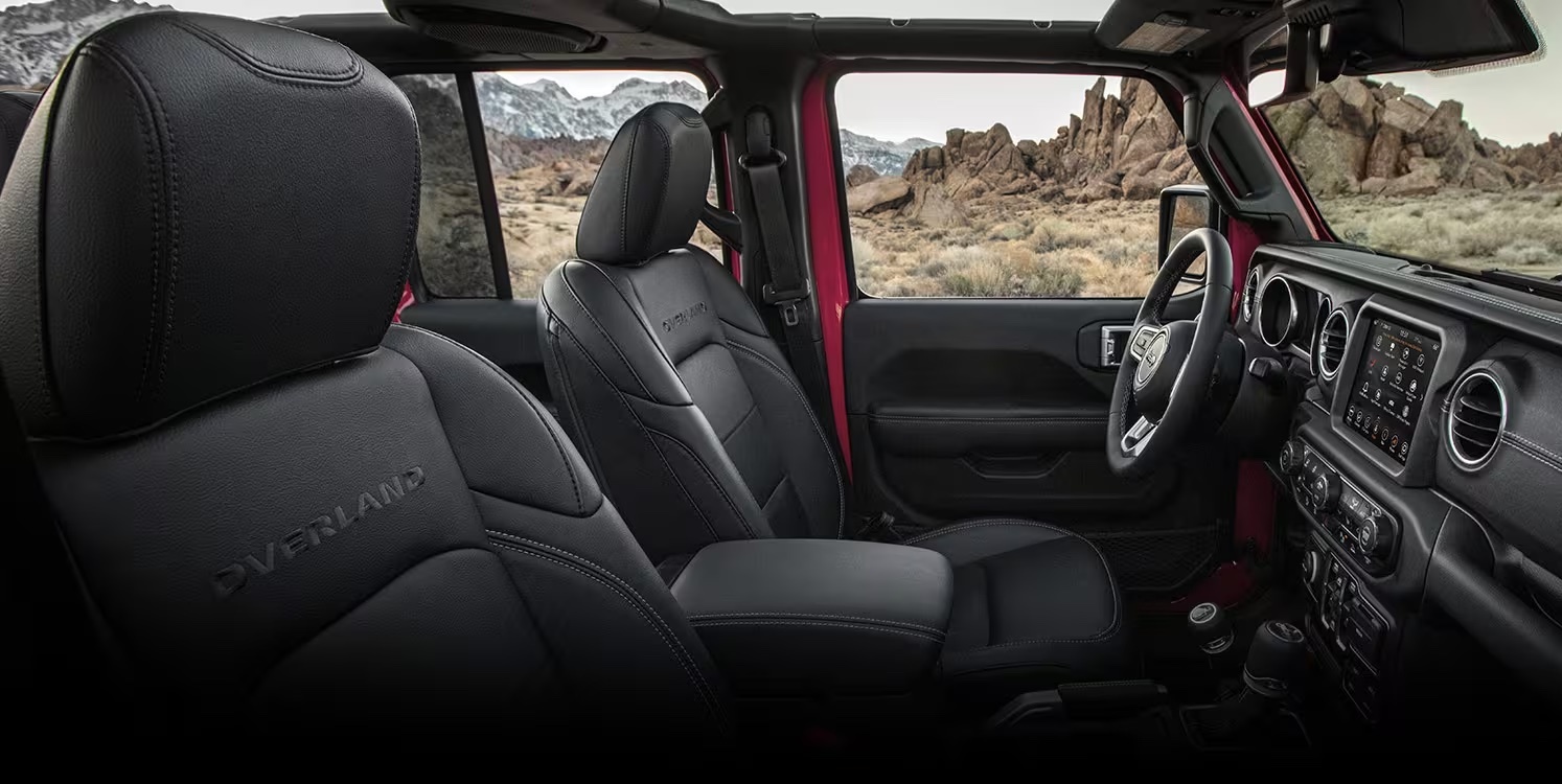 2023 Jeep Gladiator Front Seats