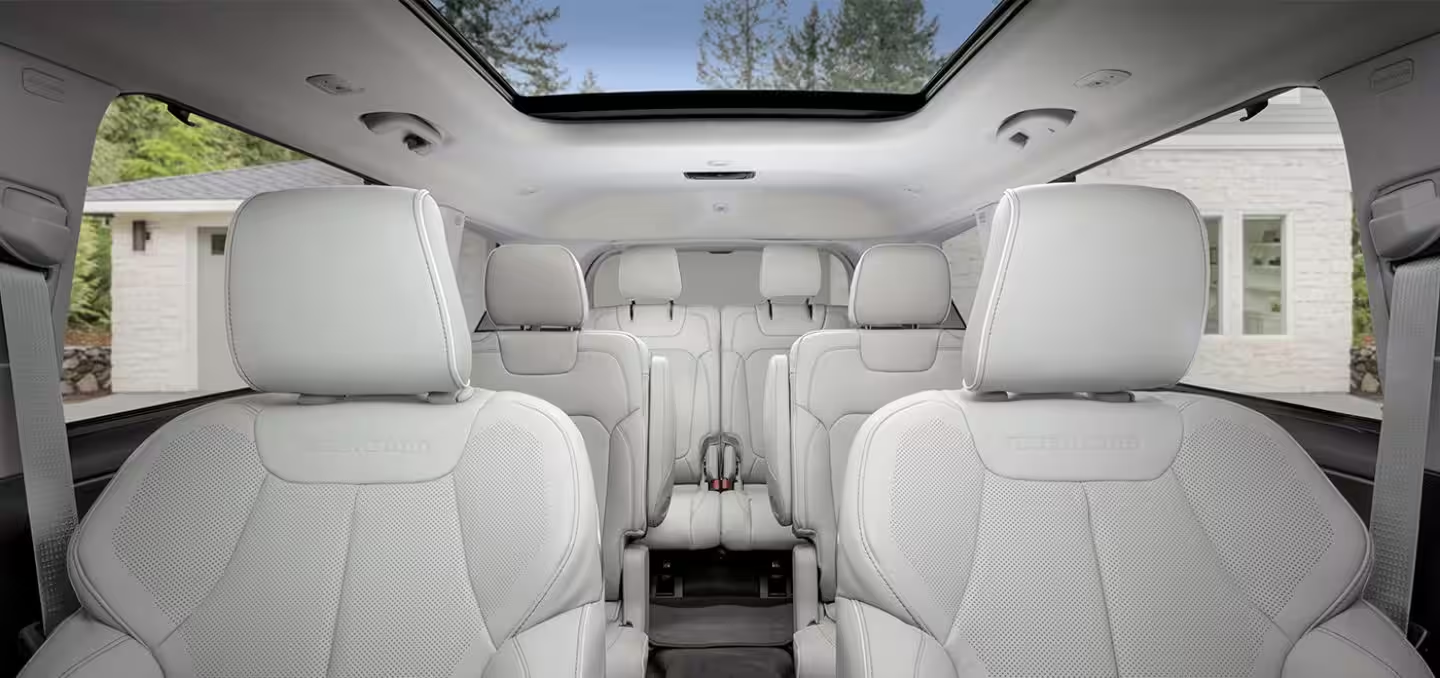 2023 Grand Cherokee L Seats