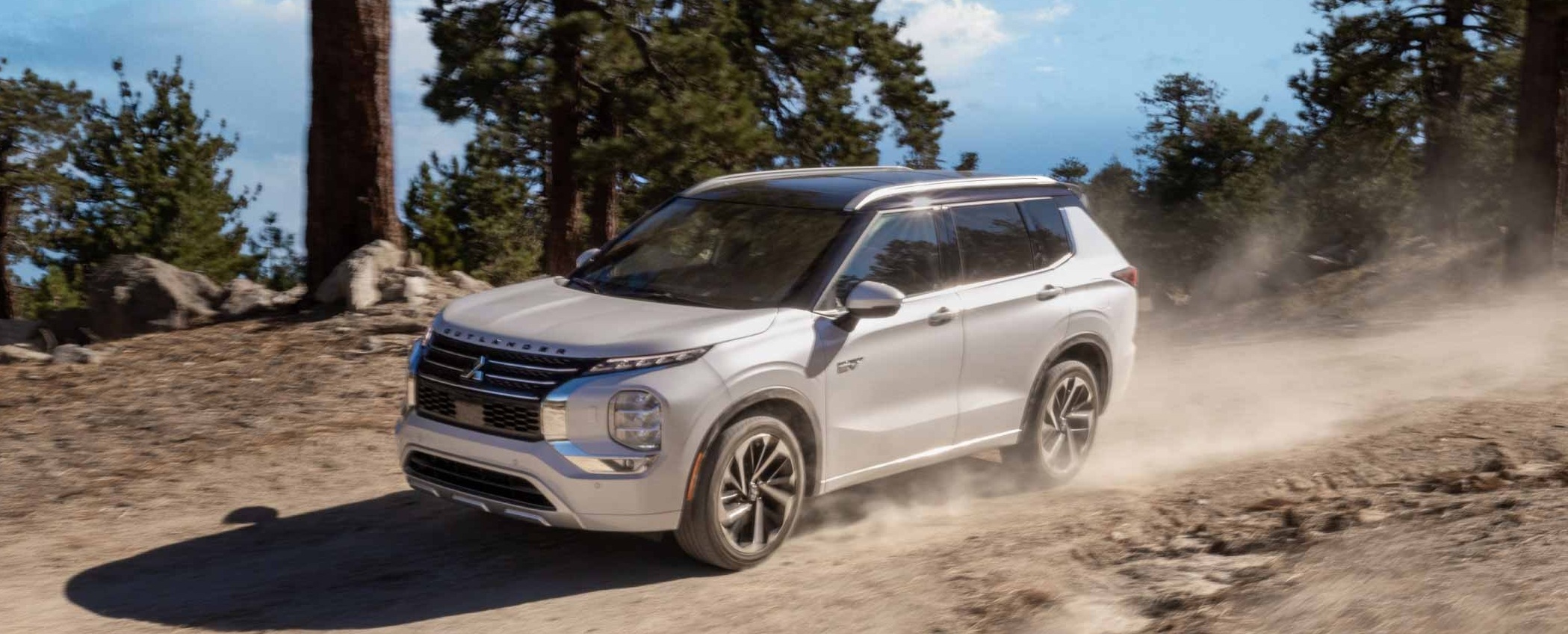 2023 Mitsubishi Outlander Review: A Flexible but Focused SUV With  Outstanding AWD
