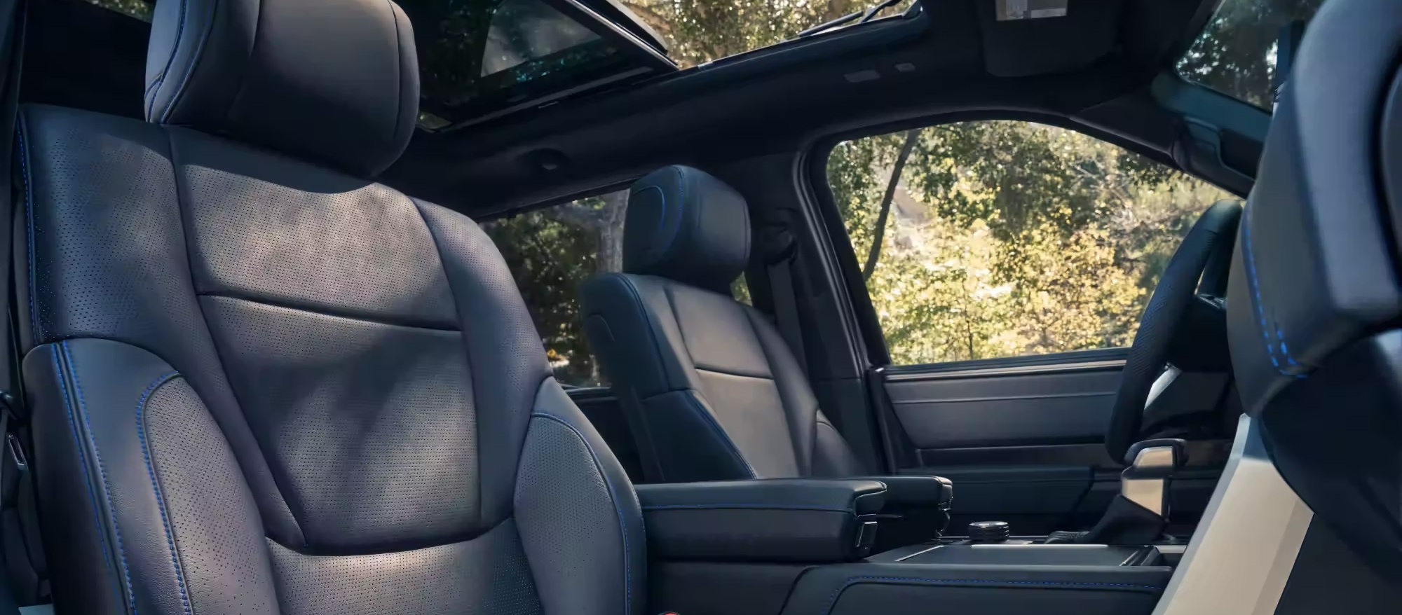 2023 Toyota Tundra Front Seats