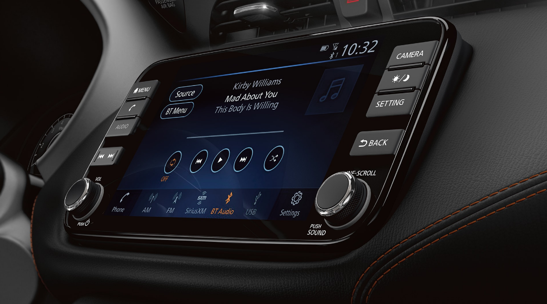 2023 Nissan Kicks Touchscreen
