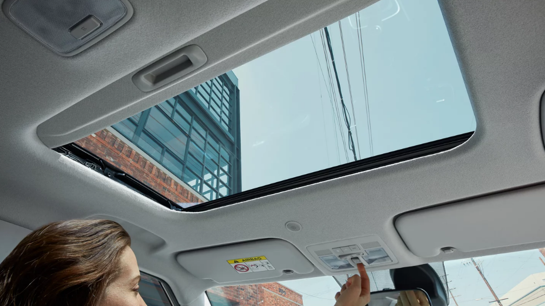 2023 Hyundai VENUE Sunroof