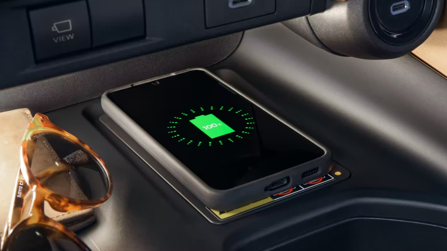 2024 Toyota Grand Highlander Charging Pad