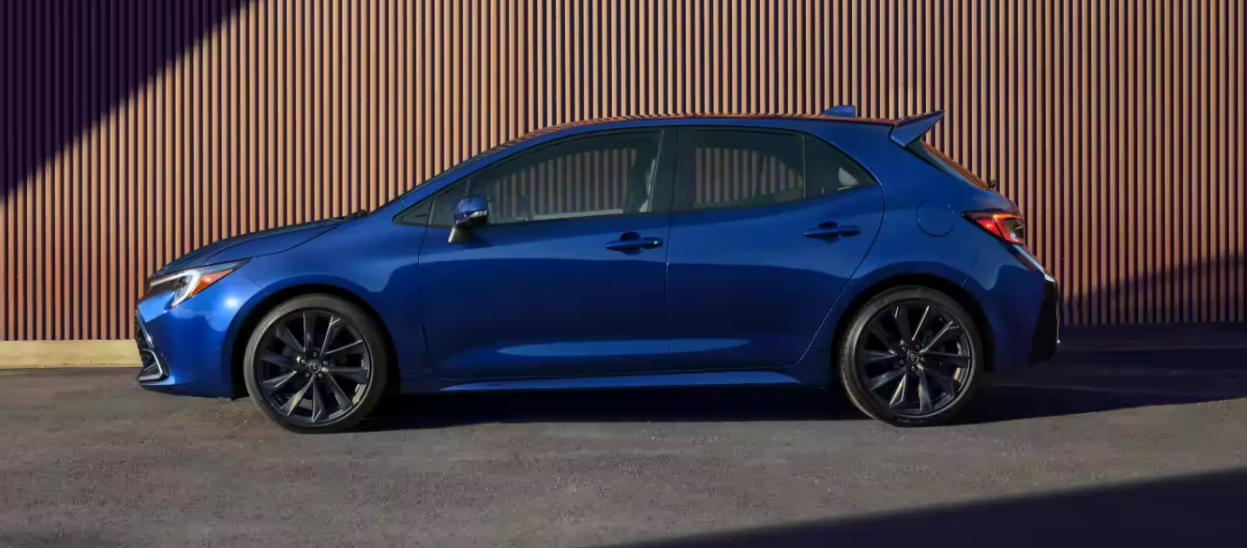 2023 Toyota Corolla Hatchback for Sale in Rockford, IL