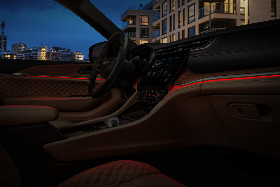 2023 Jeep Grand Cherokee Interior Lighting