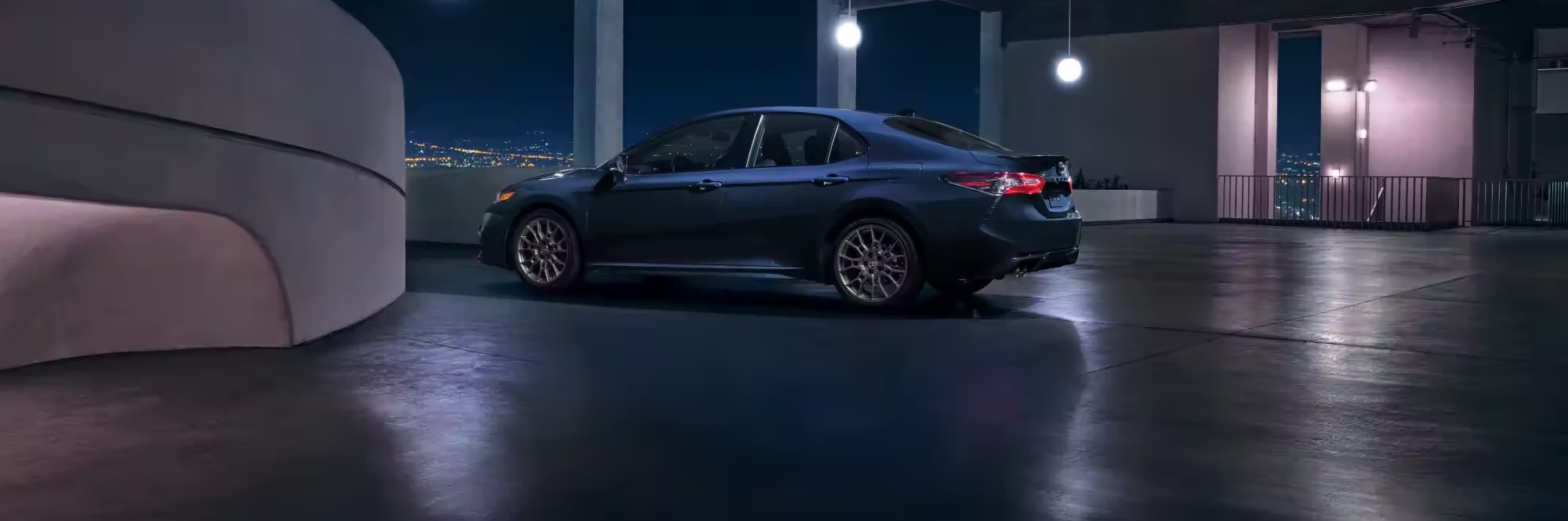 2024 Toyota Camry Hybrid Key Features near Oxnard, CA