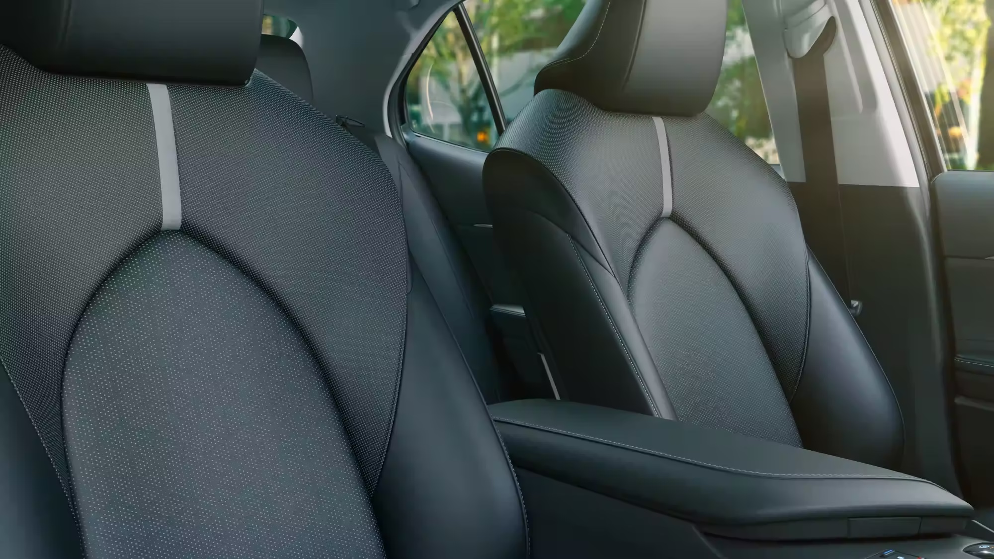2024 Toyota Camry Hybrid Front Seats