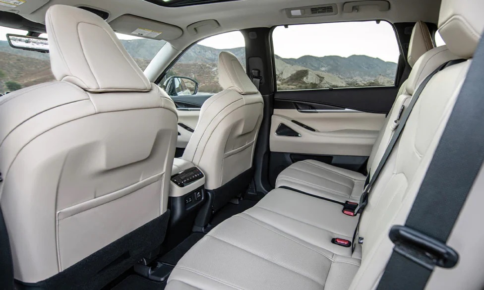 2023 INFINITI QX60 Seating