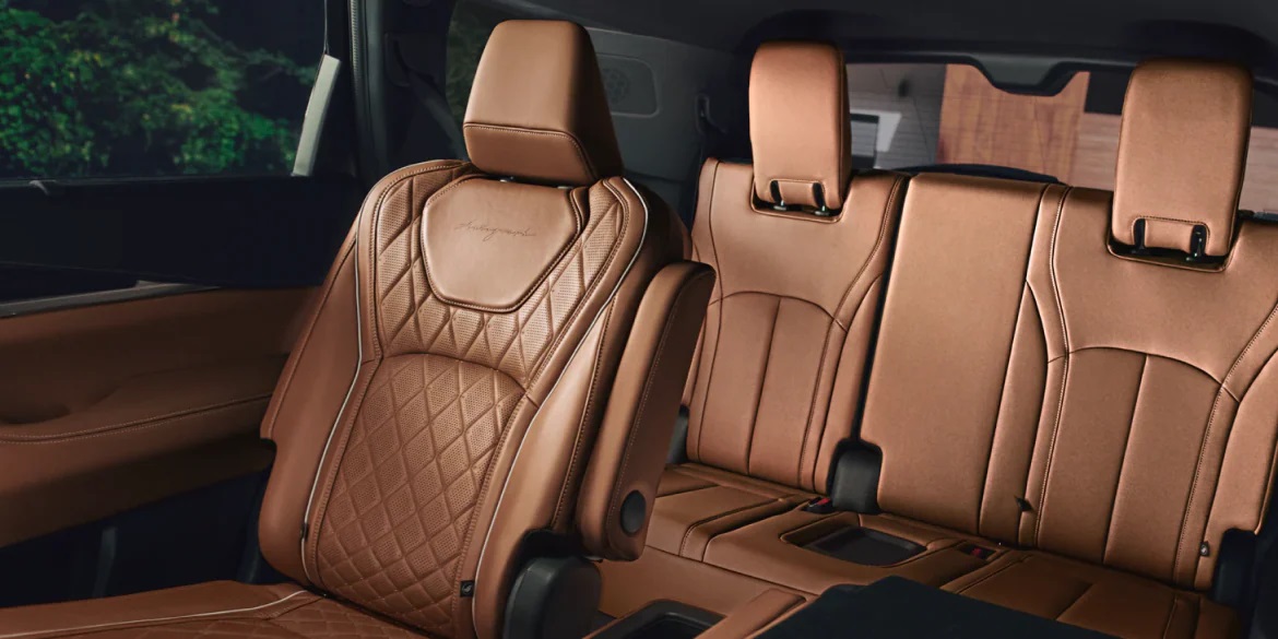 2023 INFINITI QX60 Interior