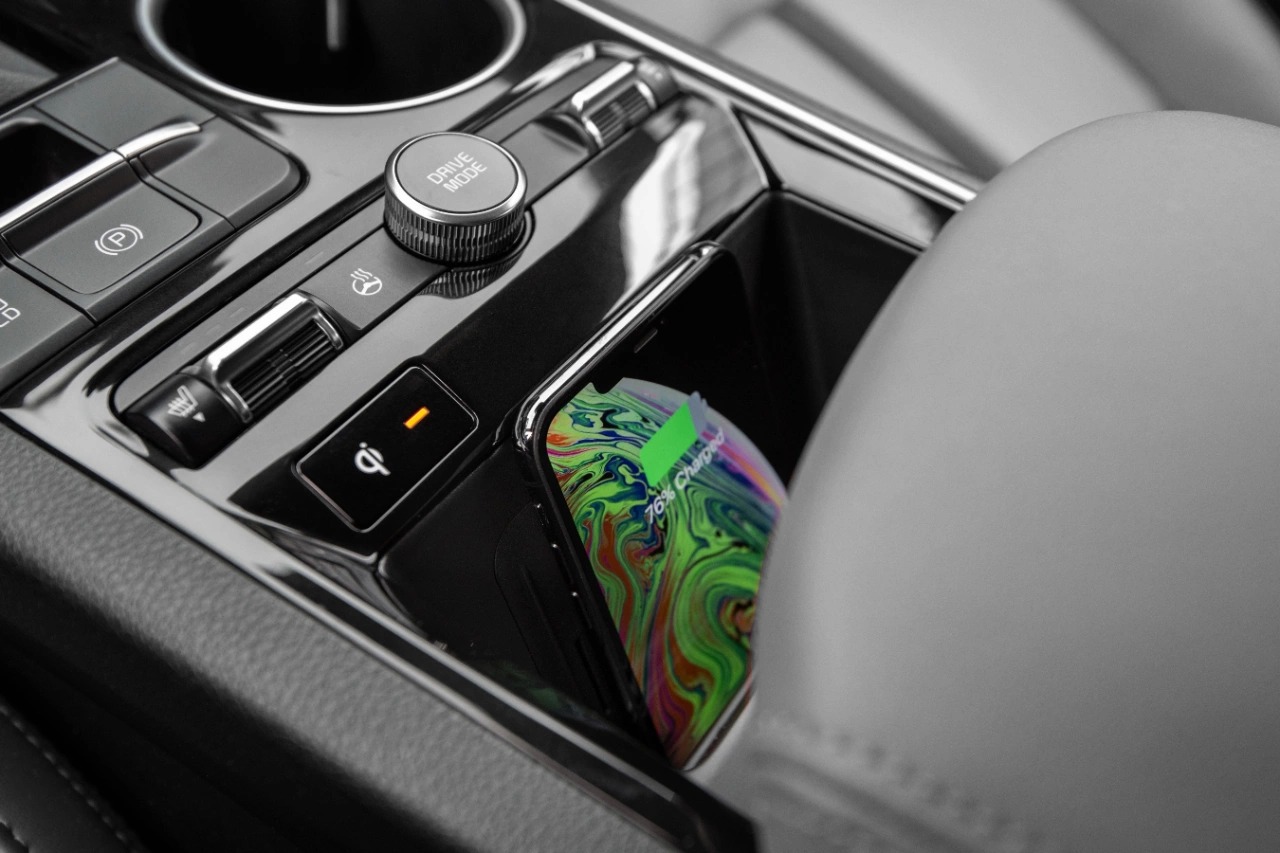 Wireless Phone Charger in the 2024 Kia K5