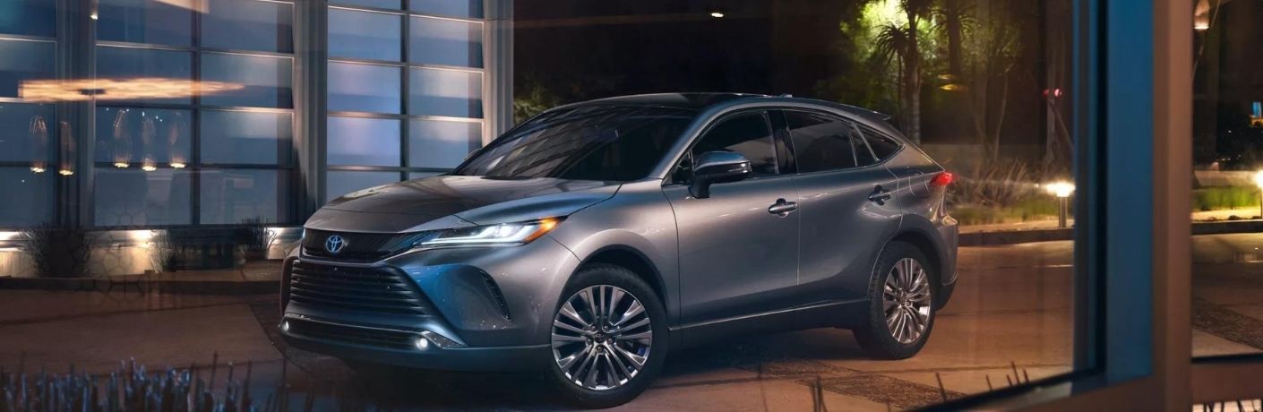 Side view of the 2022 Toyota Venza.