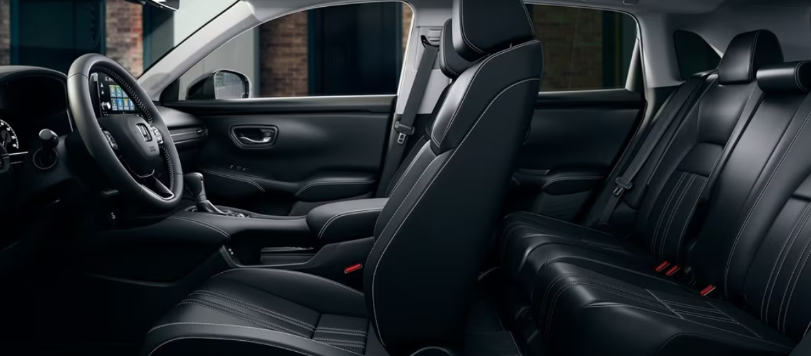 El HR-V 2024 es el favorito de muchos por la amplitud interior que ofrece pese a ser un SUV compacto.
