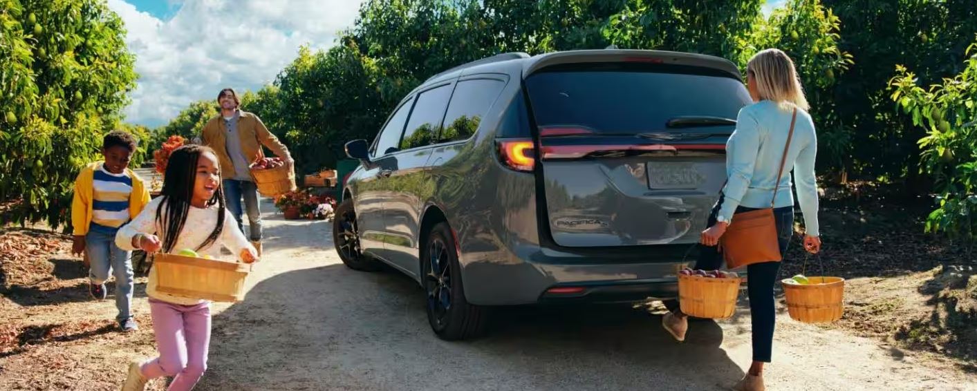 2023 Chrysler Pacifica for Sale near Norman, OK