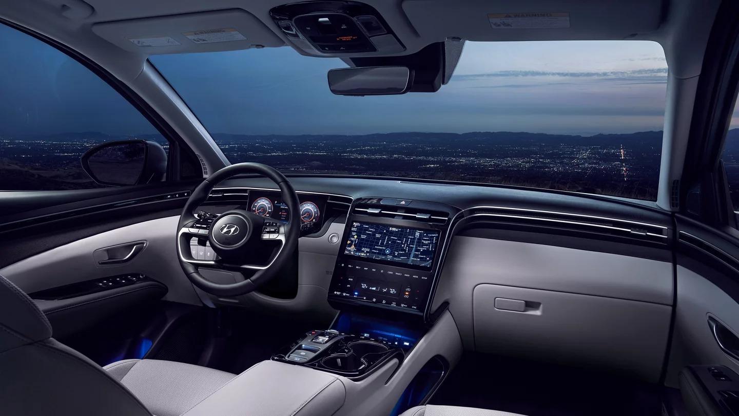 2024 Hyundai TUCSON Hybrid Front Interior View