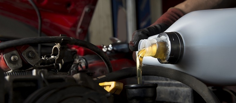 Oil Change Service in Milwaukee, WI