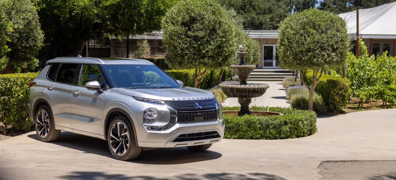 2024 Mitsubishi Outlander for Sale near New Braunfels, TX Mission