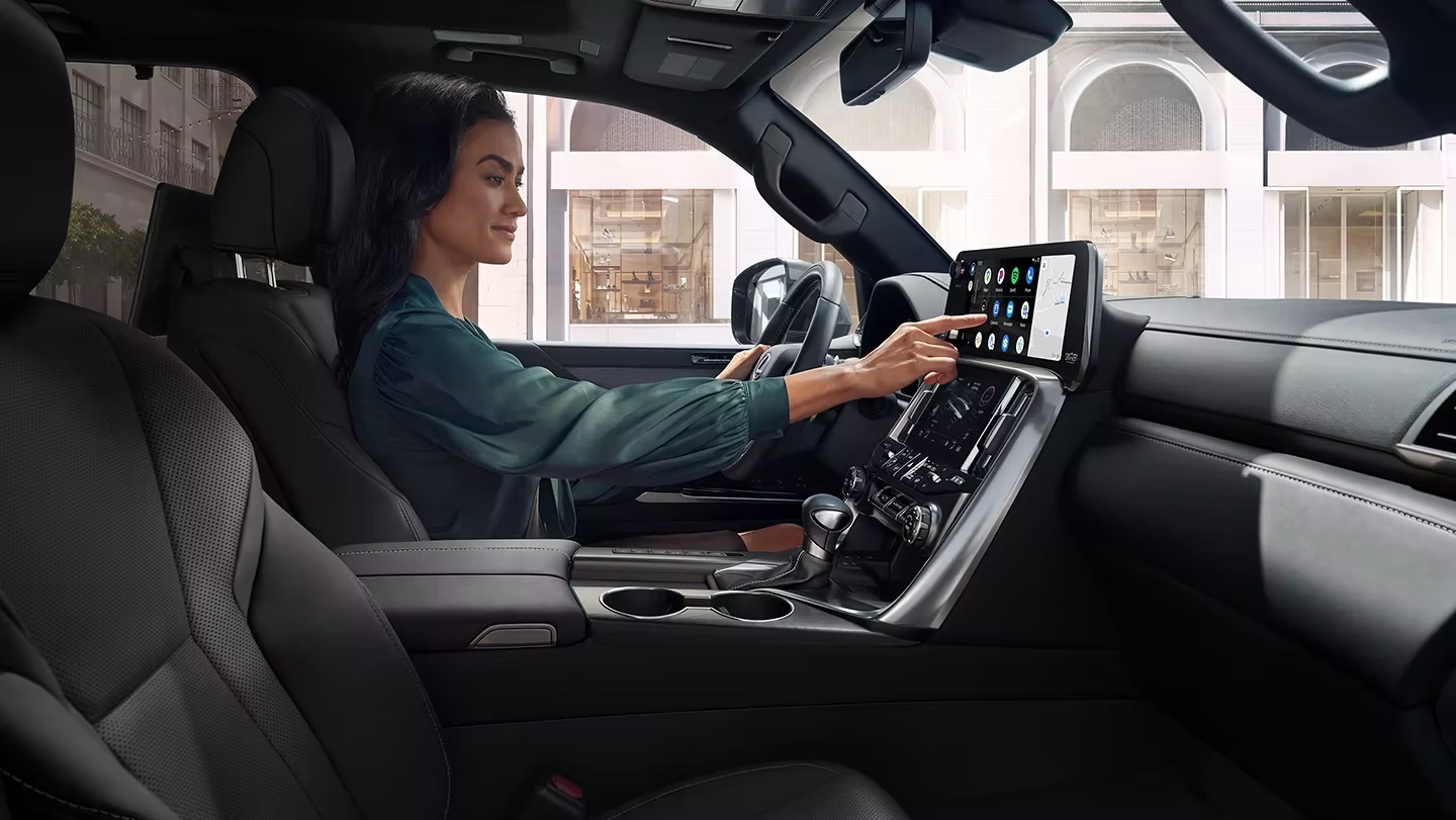 2023 Lexus LX 600 Front Cabin