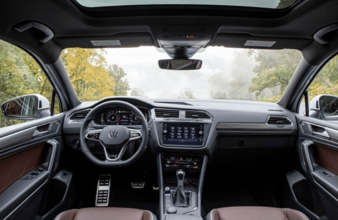 2022 VW Tiguan steering wheel and interior