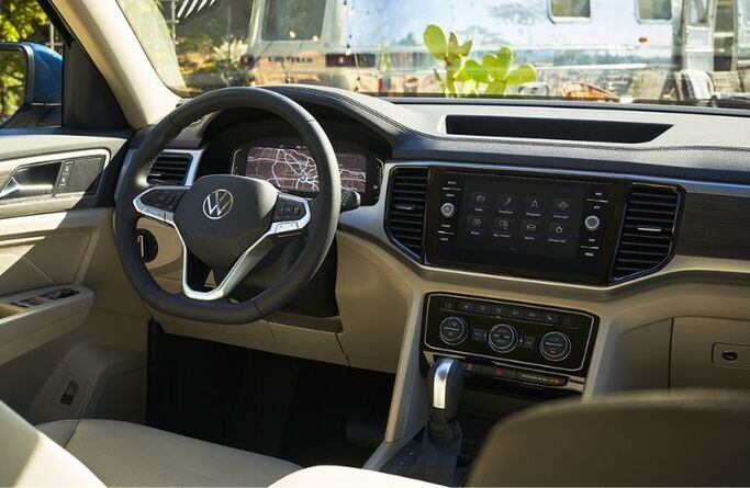 View of the front console of the 2022 Volkswagen Atlas
