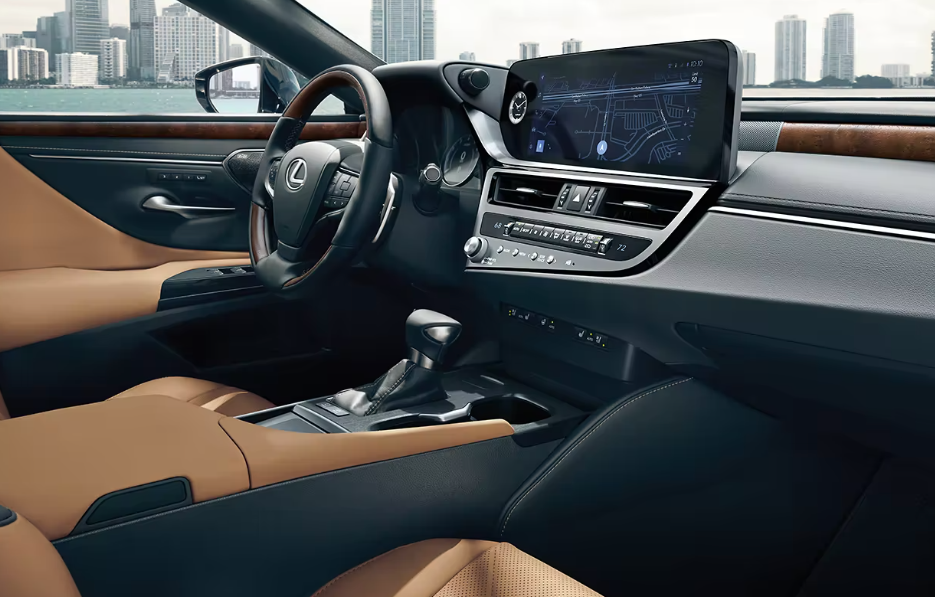 Viajar en un Lexus ES 350 es plenitud, disfrute y confort.