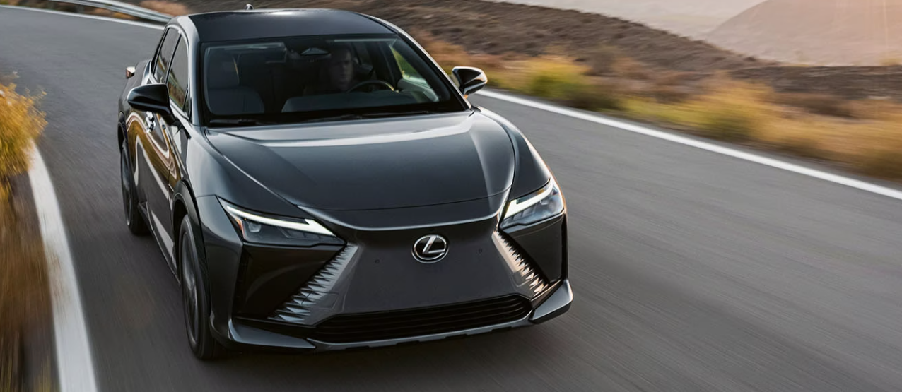 Lexus RZ 450e 2023 vs Tesla Model Y 2023 en Chantilly, VA