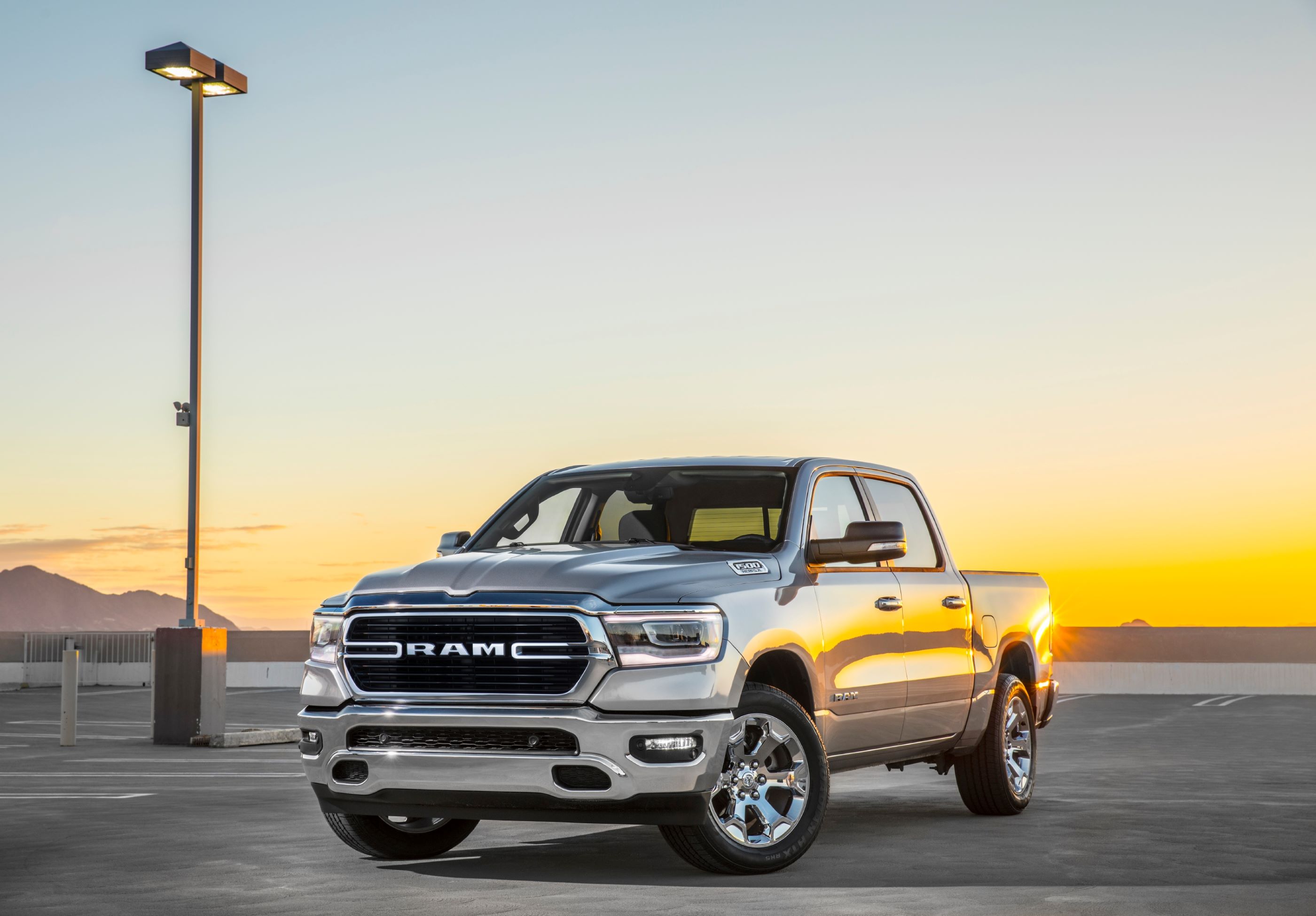 AMP Research Bedxtender HD Sport Truck Bed Extender - 2019-21 Silverado 1500 AMP Research Bedxtender HD Sport Truck Bed Extender - 2019-21 Silverado 1500