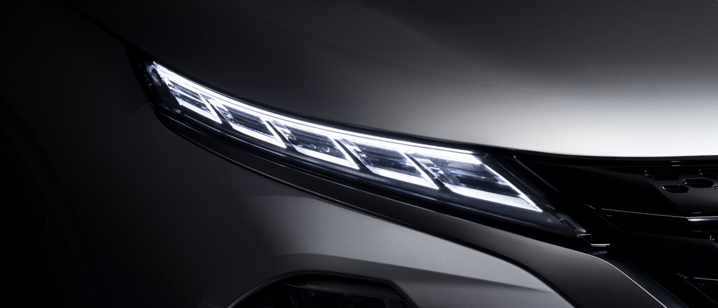 2024 Mitsubishi Outlander SE Headlight