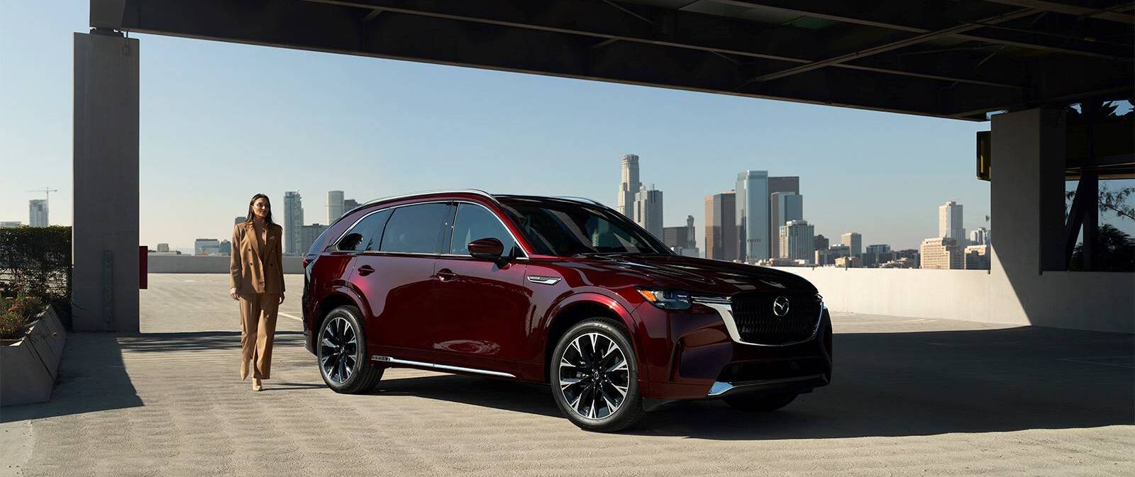 2024 MAZDA CX-90 vs 2024 Hyundai PALISADE in Bloomington, IN