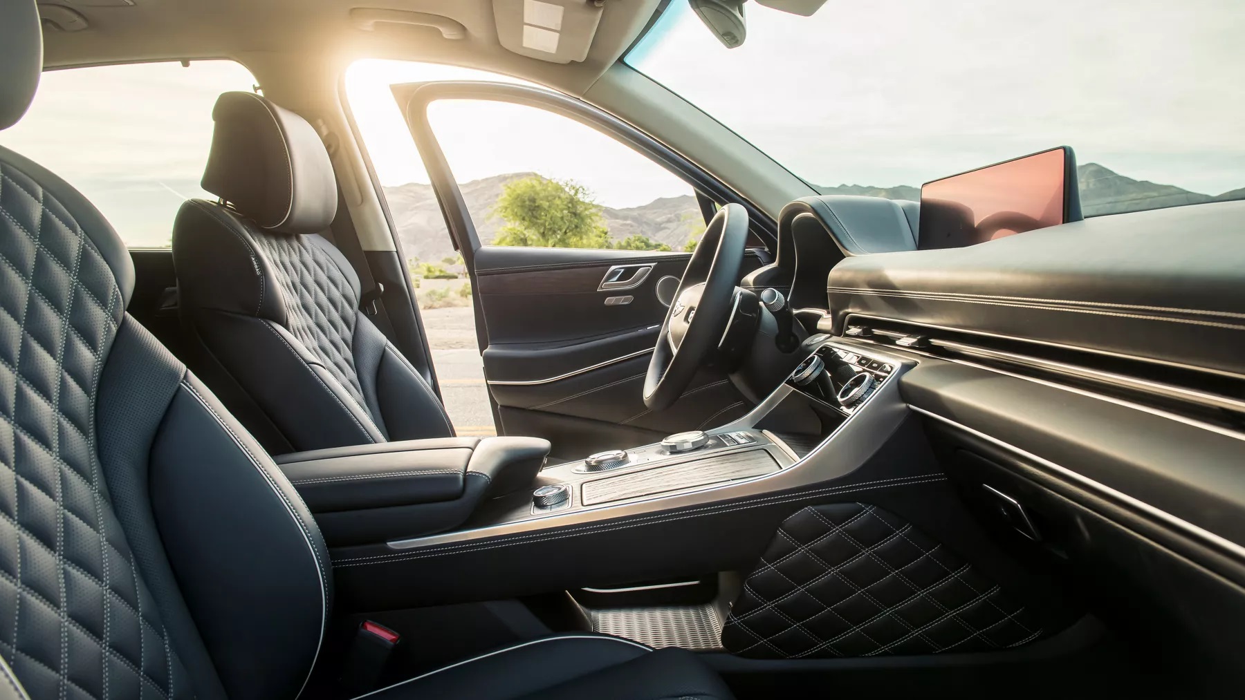 2024 Genesis GV80 Front-Row Seating