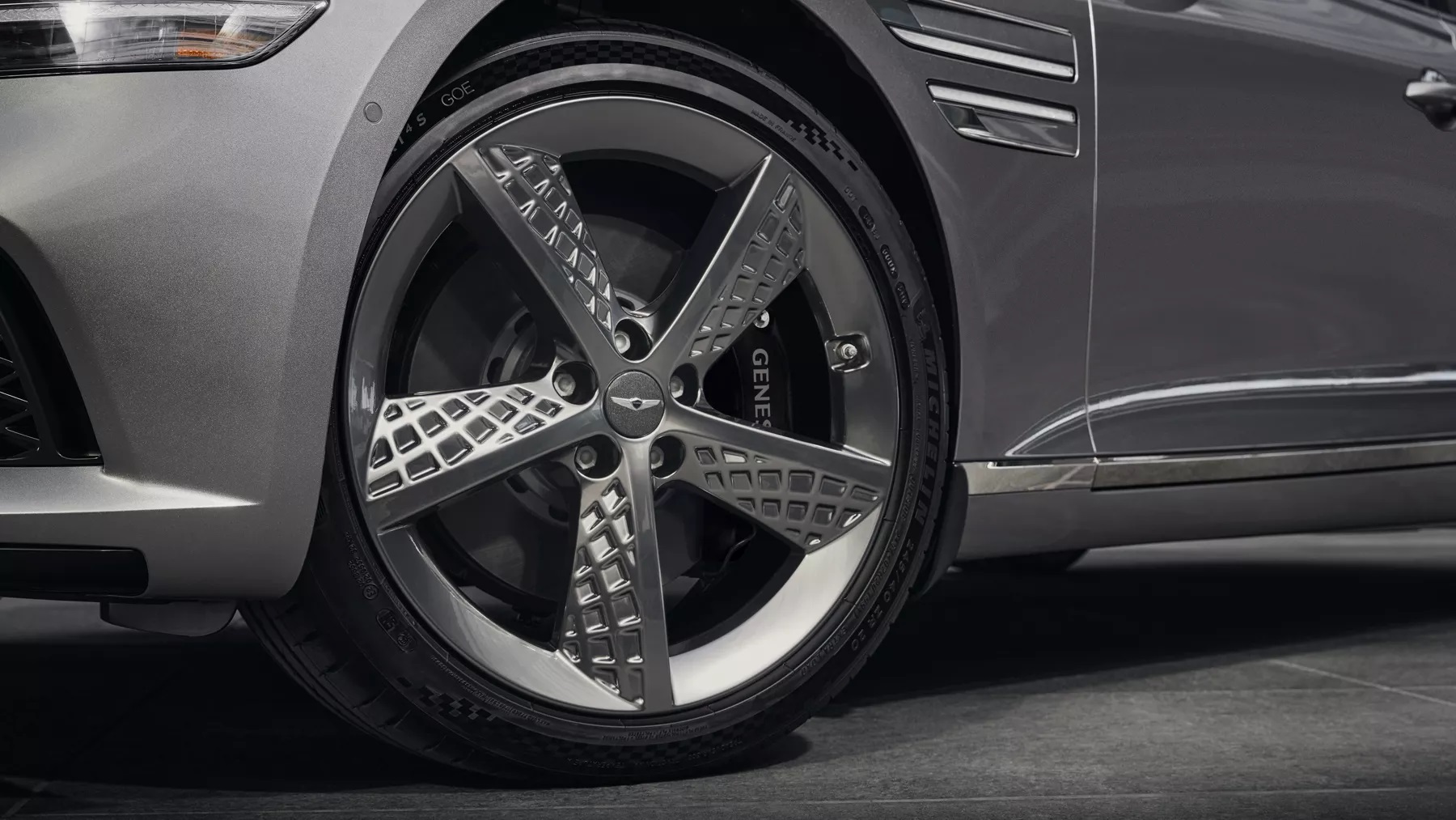 2024 Genesis G80 Wheel Design