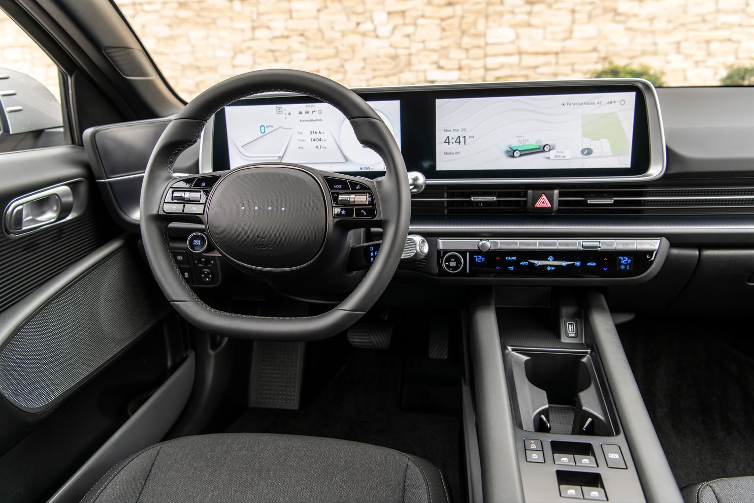 2024 Hyundai IONIQ 6 Cockpit
