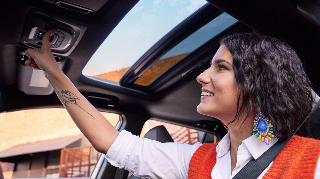 2023 Toyota Corolla Cross Moonroof