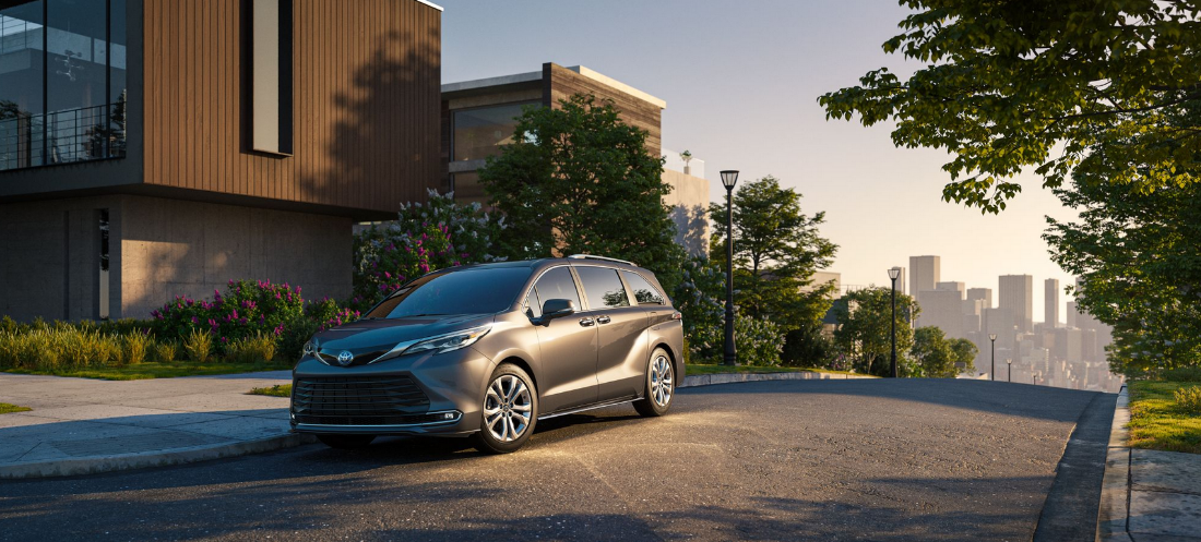 2024 Toyota Sienna for Sale near Elmhurst, IL