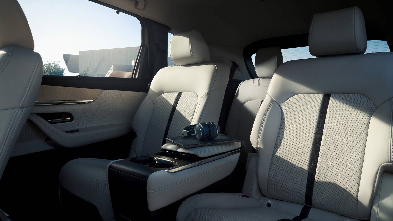 2024 MAZDA CX-90 Back Seats