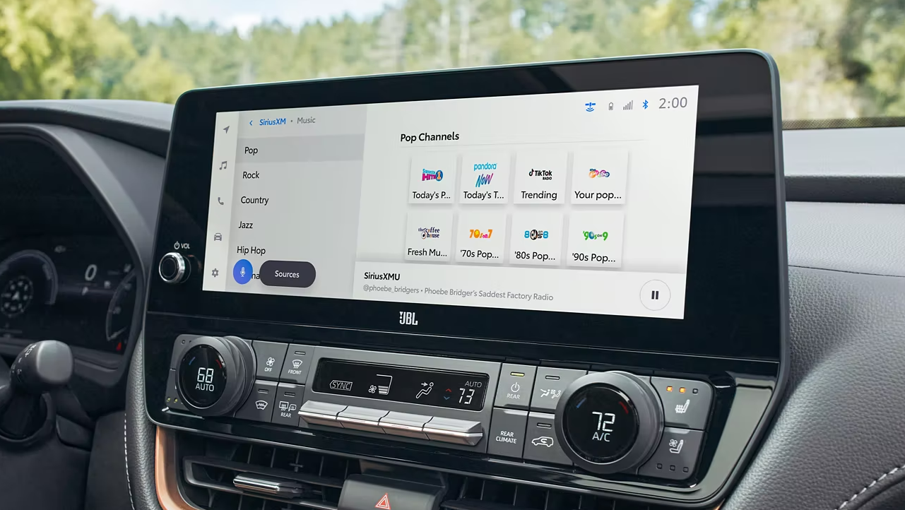 Grand Highlander Touchscreen