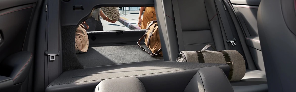 2024 Nissan Sentra 60/40 Rear Seatbacks