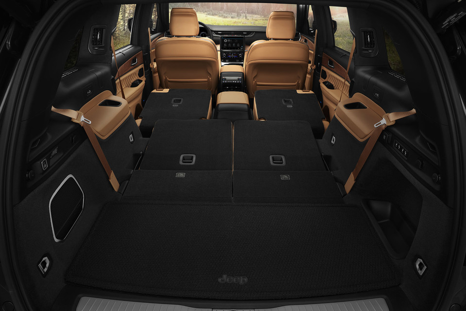 2024 Jeep Grand Cherokee L Cargo Space