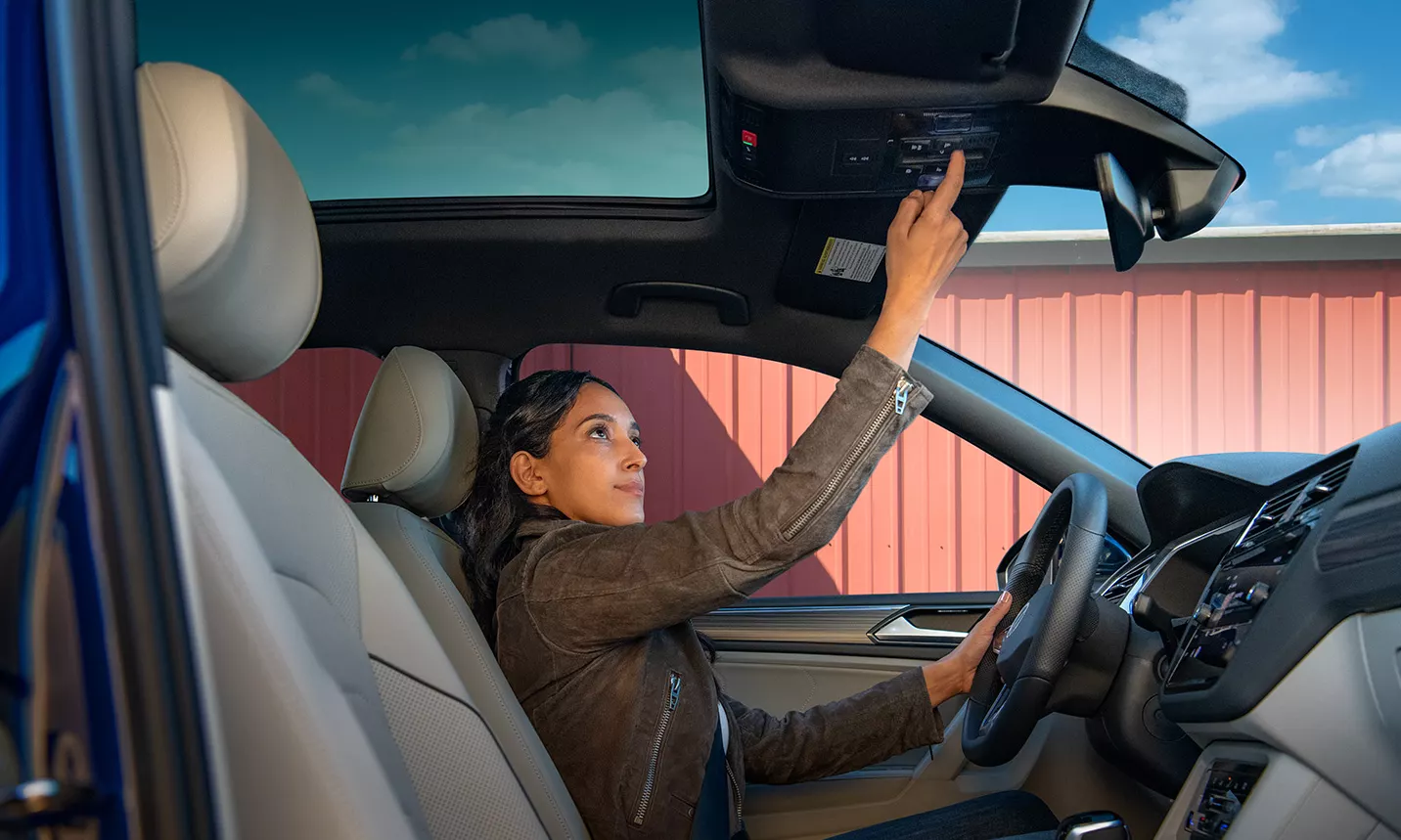 2024 Tiguan Front Seats