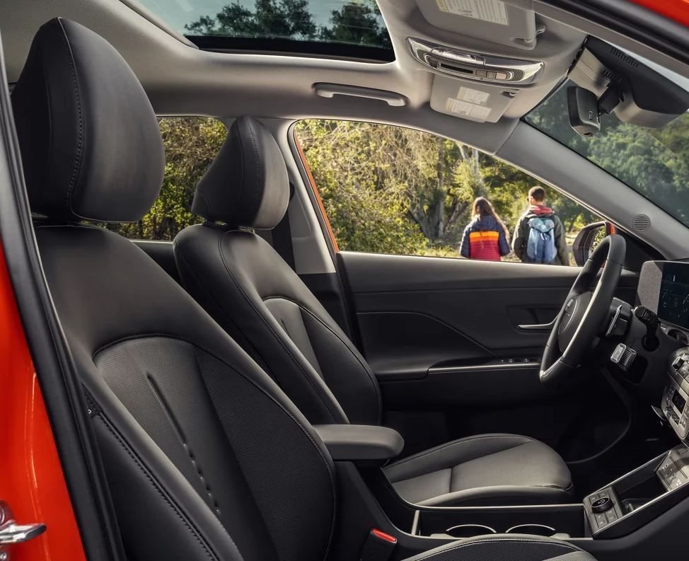 2024 Hyundai KONA Cockpit
