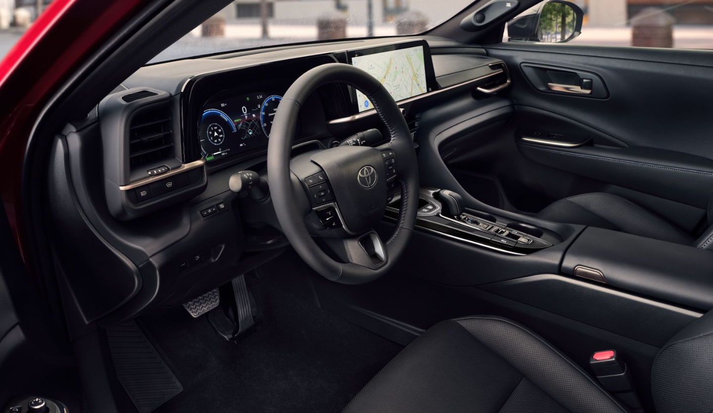 Technology in the 2024 Crown