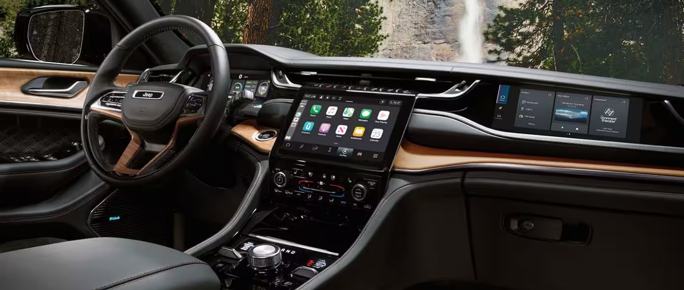 2024 Grand Cherokee L Dashboard Features