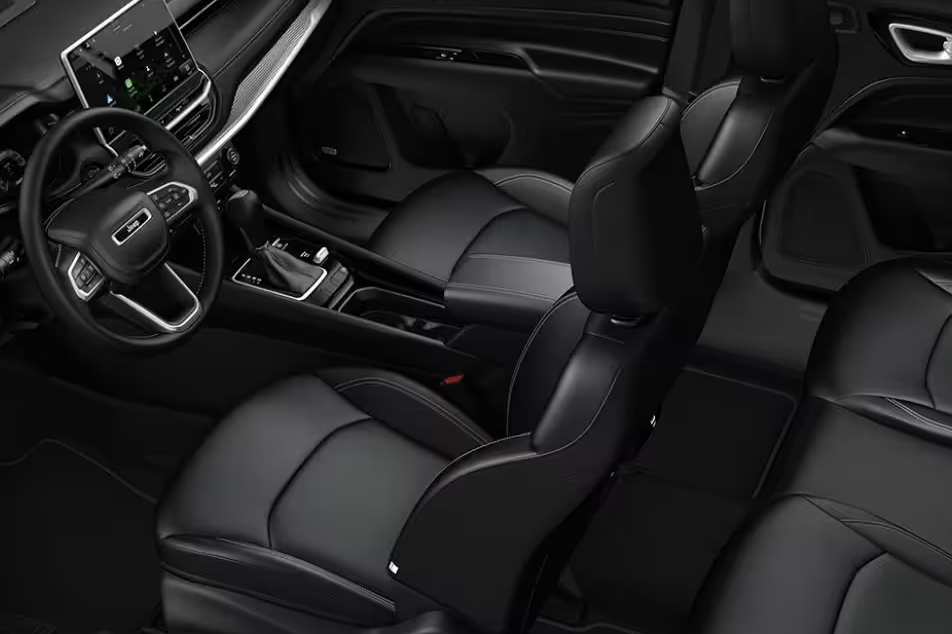 2024 Jeep Compass Seating