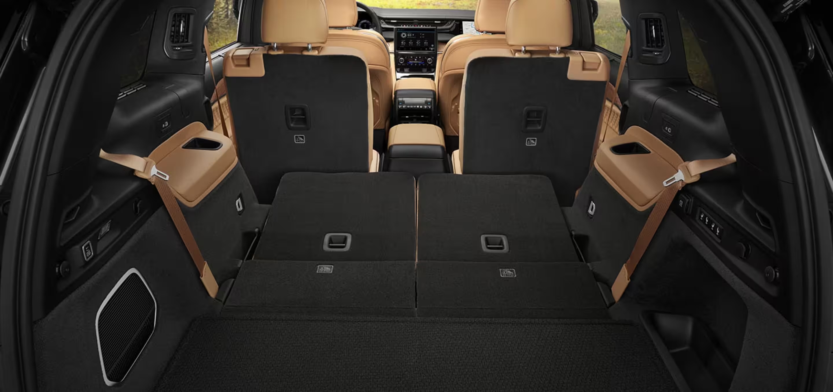 2024 Jeep Grand Cherokee, looking in through trunk third row seating down 
