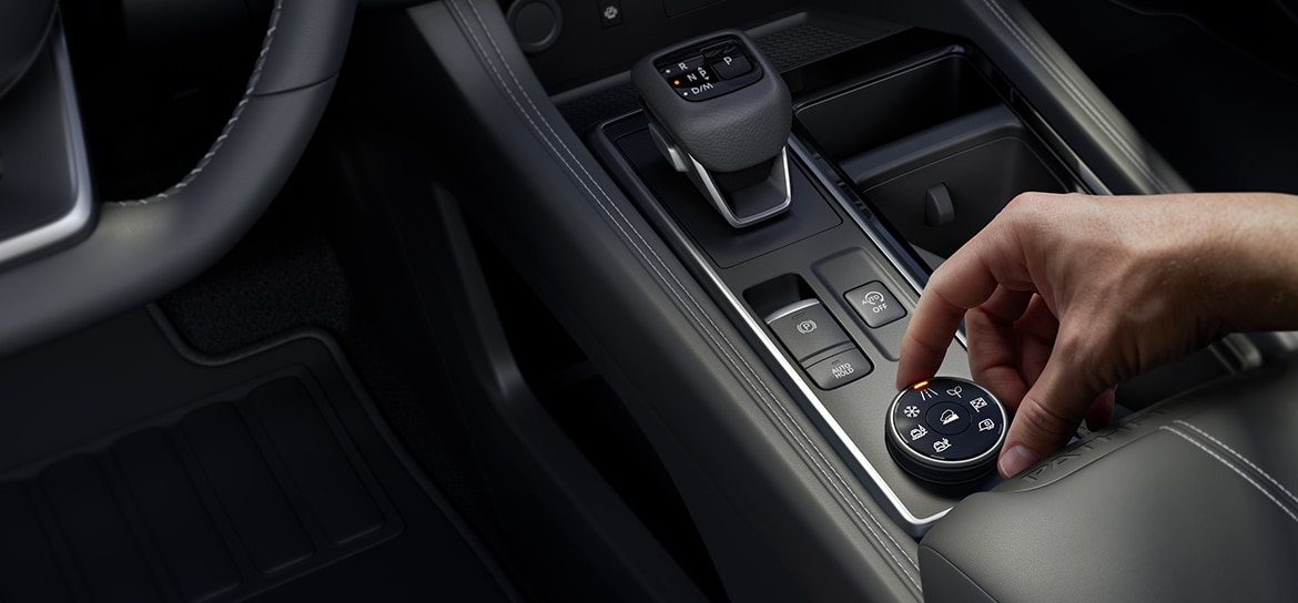 2024 Nissan Pathfinder Gear Selector